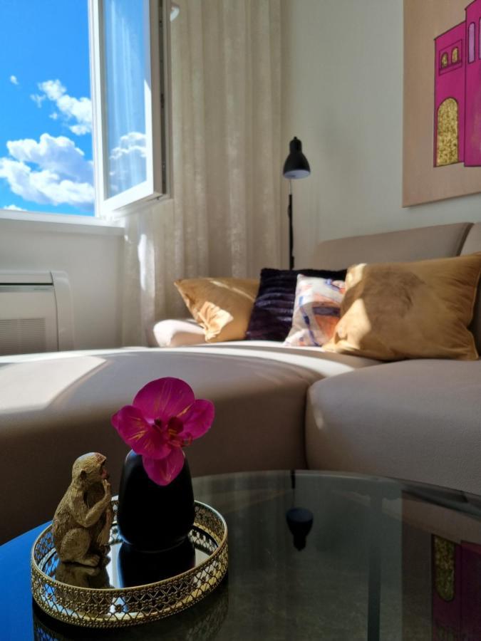 Apartment "50 Shades" With Balcony And Free Parking In The Garage Zadar Exterior foto