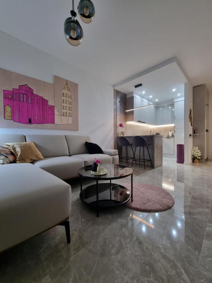 Apartment "50 Shades" With Balcony And Free Parking In The Garage Zadar Exterior foto