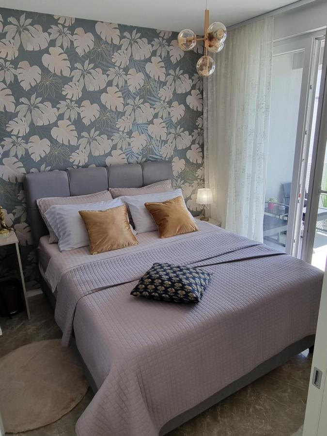 Apartment "50 Shades" With Balcony And Free Parking In The Garage Zadar Exterior foto